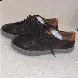 Johnston & Murphy: Brown/ Corduroy lace to toe